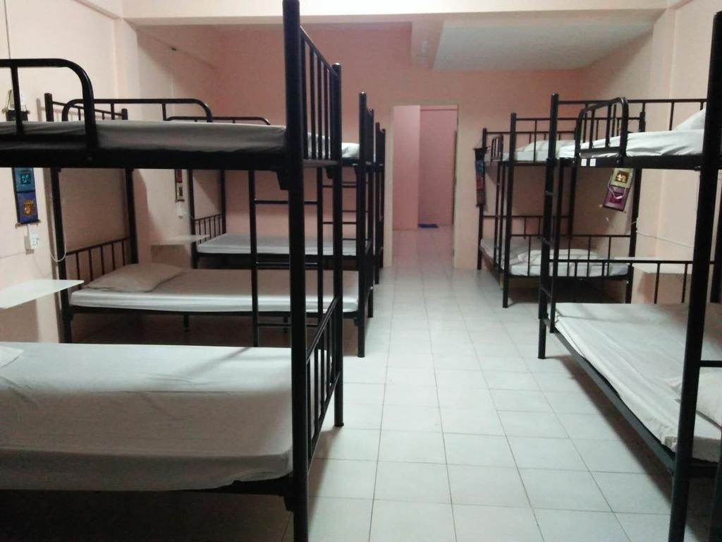 The Galiness International Backpacker Hostel Phuket Patong Exterior photo