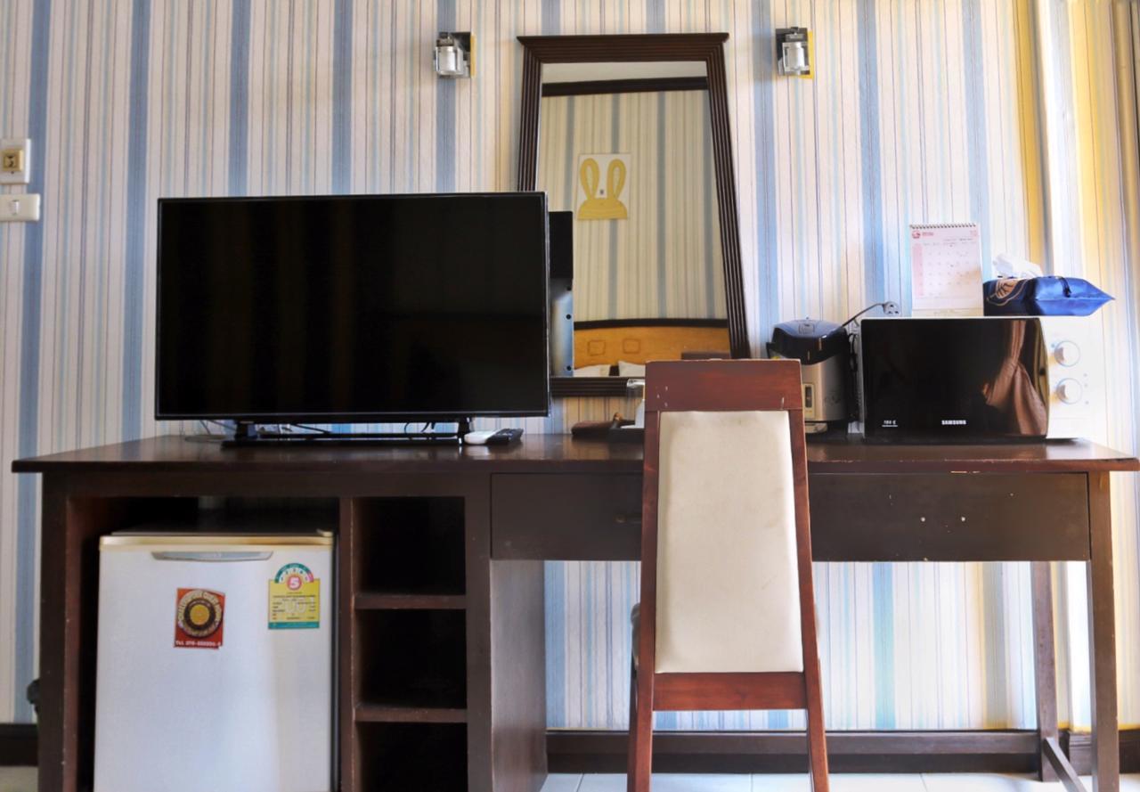 The Galiness International Backpacker Hostel Phuket Patong Exterior photo